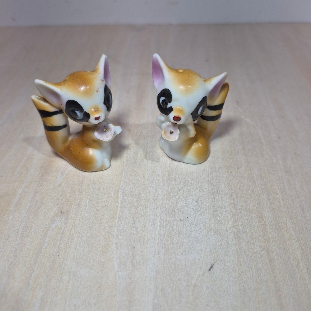 Vintage Ceramic Raccoon Salt and Pepper Shakers‎ Anthropomorphic Animal Set 2"